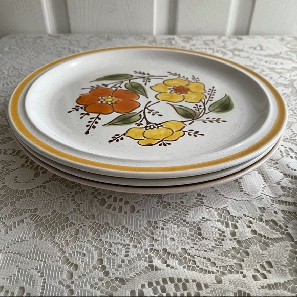 Charmcraft Interlude Stoneware Dinner Plate 10.5" Floral Japan Set Of 3 - Picture 6 of 11